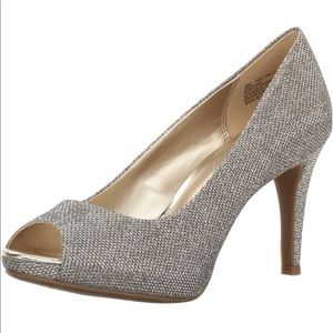 Bandolino Rainaa Pump - Size 9